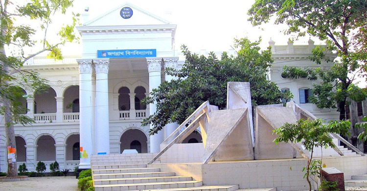 মেস থেকে জ বি ছাত্রীর ঝুলন্ত ম র দে হ উ দ্ধা র