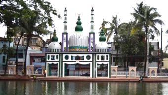 নগরীর শাহী ঈদগাহে আ গু ন : নিয়*ন্ত্রনে ২ ইউনিট