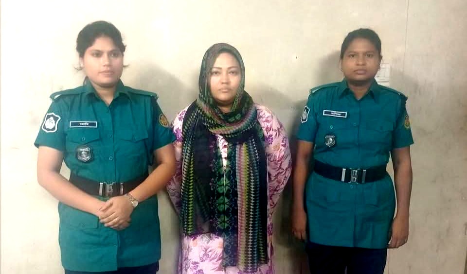 আত্মগোপনে থেকেও রক্ষা হলোনা আলোচিত সাবেক এমপি মমতাজের