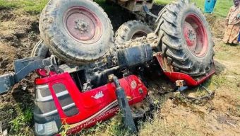 গোয়াইনঘাটে চাষের সময় ট্রাক্টর উল্টে যুবক নিহত