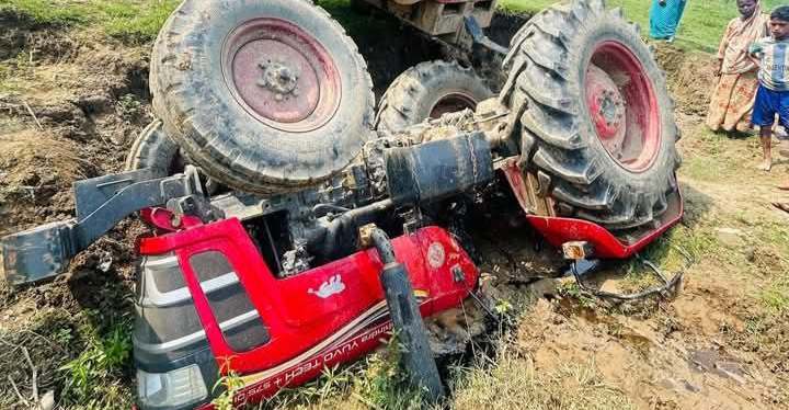 গোয়াইনঘাটে চাষের সময় ট্রাক্টর উল্টে যুবক নিহত