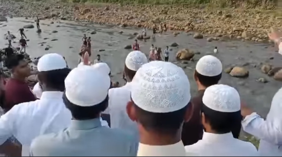 উৎমাছড়া থেকে পর্যটকদের তাড়িয়ে দিলেন স্থানীয়রা, প্রশ্ন উঠেছে পর্যটন নিরাপত্তা নিয়ে