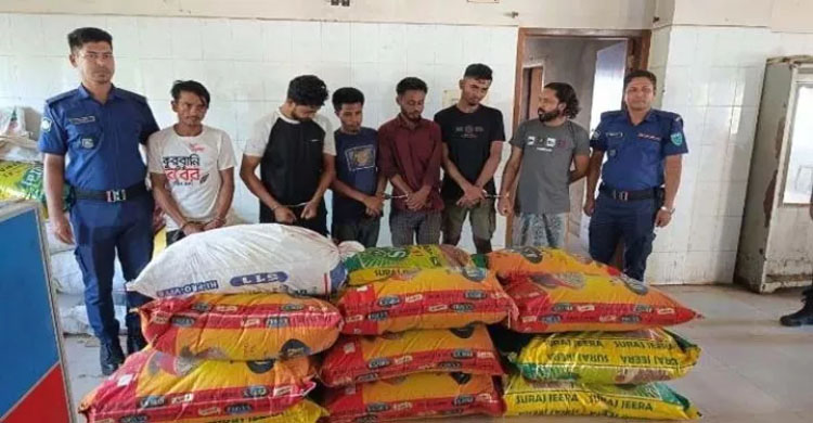 সিলেটে কুরিয়ার সার্ভিসের কাভার্ড ভ্যান ডা কা তি, গ্রে ফ তা র ৬