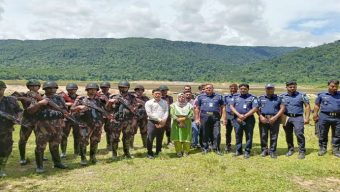 জৈন্তাপুরে রাংপানি নদীতে টাস্কফোর্সের অভি*যান বালু পাথর জ ব্দ