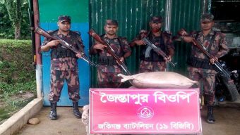 জৈন্তাপুর ও কানাইঘাটে ভা*রতীয় পণ্য জ*ব্দ