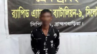 র‌্যাবের হাতে বিপুল পরিমাণ গাঁজা ও ইসকফ সিরাপসহ গ্রে-ফ-তা-র ১