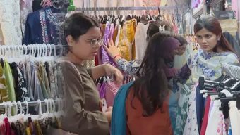 জমে উঠেছে ঈদের বাজার, মার্কেটে কেনাকাটায় বাড়ছে ভিড়