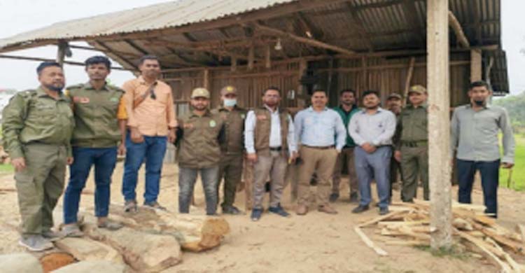 মাধবপুরে অভিযান চালিয়ে দু’টি অবৈধ করাতকল অপসারণ