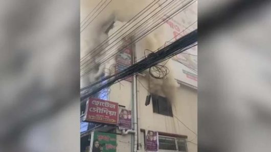 রাজধানীতে হোটেলে আ গু ন, দ গ্ধ ৪