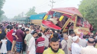 ট্রেন দুর্ঘটনায় নি হ ত ১২ জনের পরিচয় মিলেছে