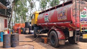 তেল-গ্যাস লুকিয়ে সংকট তৈরির চেষ্টা, শ্রীমঙ্গলে ধরা দুই ব্যবসা প্রতিষ্ঠান