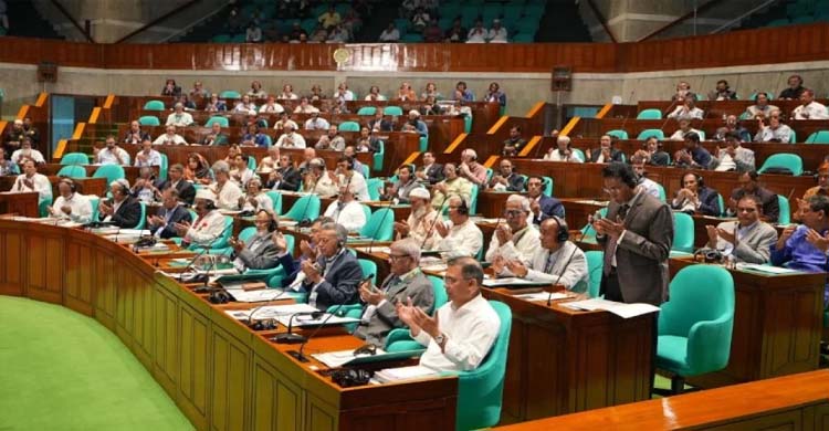 টানা ১৩ দিনের বিরতি শেষে জাতীয় সংসদের অধিবেশন শুরু