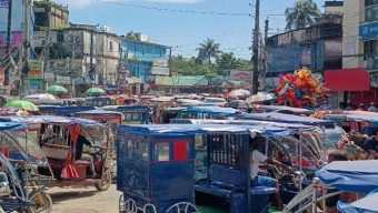 যে সব শর্তে সিলেটে আটক ব্যাটারিচালিত রিকশাসহ কিছু যানবাহন ছেড়ে দিবে পুলিশ