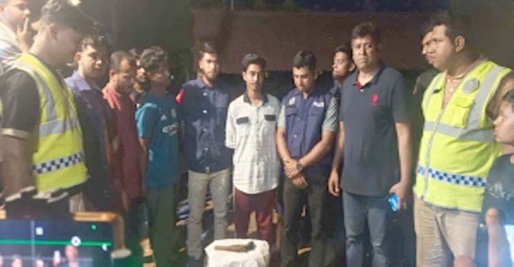 জাফলংয়ে কূপ থেকে দেশীয় পি*স্তল উদ্ধার, আ*টক ৩