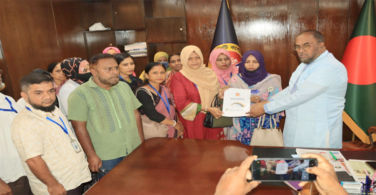 চাকরি নিয়ে অনিশ্চয়তা : আরবান হেলথ কেয়ার কর্মীদের আশ্বস্ত করলেন সিসিক প্রশাসক
