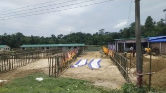 চিকনাগুলে ৭ দিনের অস্থায়ী পশুর হাট এক বছরেও বন্ধ হয়নি, উল্টো বাড়ছে সম্প্রসারণ