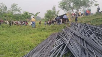 ঈদযাত্রায় ট্রাক উ’ল্টে নি’হত ১৫