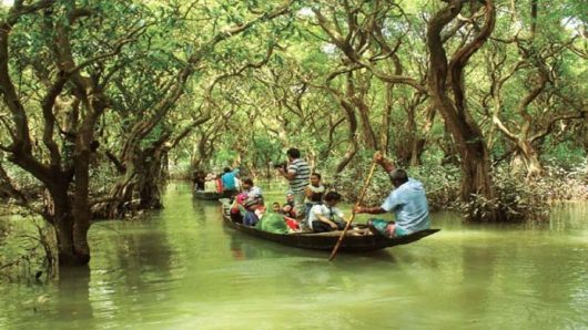 সিলেটের পর্যটন কেন্দ্র লোকে লোকারণ্য