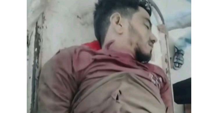 রায়নগরে বন্ধুর হাতে বন্ধু খুন, ঘাতককে গণধোলাই দিয়ে পুলিশে দিল জনতা