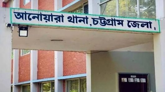 ছেলের ছু*রি*কা*ঘাতে বাবা-মা খু*ন