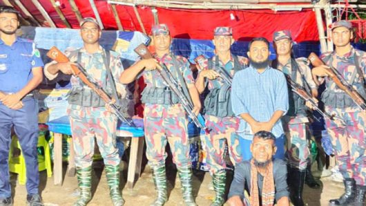 টাস্কফোর্সের অভিযানে জাফলংয়ে অবৈধভাবে বালু উত্তোলনের দায়ে কারাদণ্ড