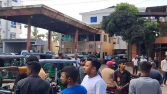 সিলেটে গ্যাস সংকটের প্রতিবাদে মহাসড়ক অবরোধ