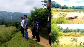 জৈন্তাপুরে বালু উত্তোলনকালে দুই বারকি নৌকা জ’ব্দ