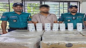 সোবহানীঘাটে ৯শ’ পিস ভারতীয় ক্রিমসহ যুবক আটক