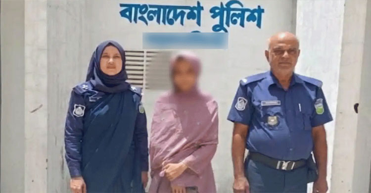 চেম্বারে ডুকে চিকিৎসককে মা*র*ধ*র, তরুণী গ্রে প্তা র