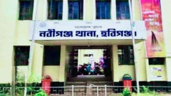 বড় ভাইয়ের ছু/রিকাঘা/তে ছোট বোন নিহ/ত