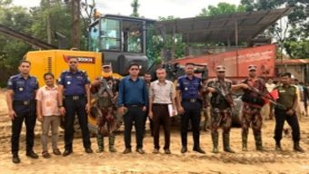 জৈন্তাপুরে রাংপানি নদীতে টাস্কফোর্সের অভিযান, পেলুডার জব্দ