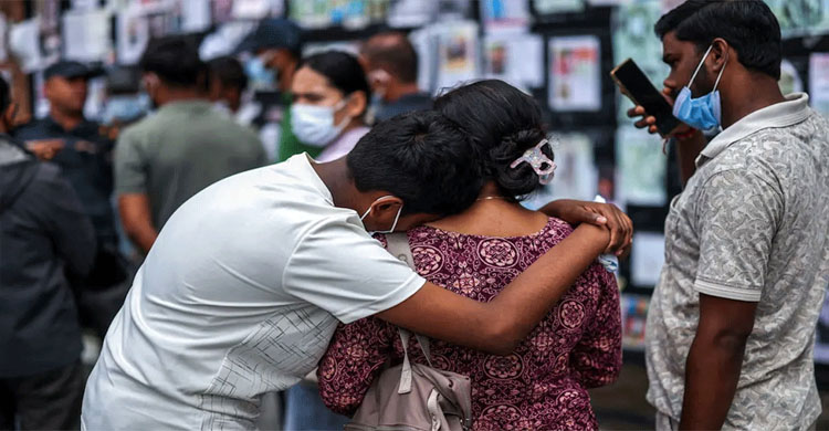 নেপালে ট্র্যাজেডি: নিখোঁজদের বেঁচে থাকার আশা ছেড়ে দিয়েছেন স্বজনরা