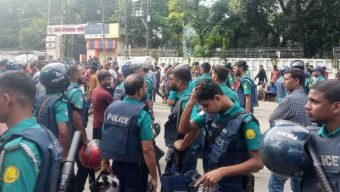 সিলেটে পুলিশি অভিযানে গ্রেফতার ৩৮, চোরাইপণ্য জব্দ