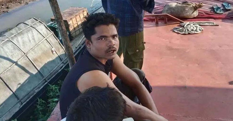 নদীর বুকে চাঁ দা বা জী, অভি আ ট ক