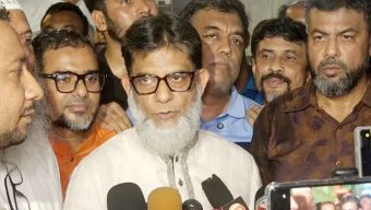 মহানগর এক্সপ্রেসে চড়ে গভীর রাতে ফেনীতে প্রতিমন্ত্রী