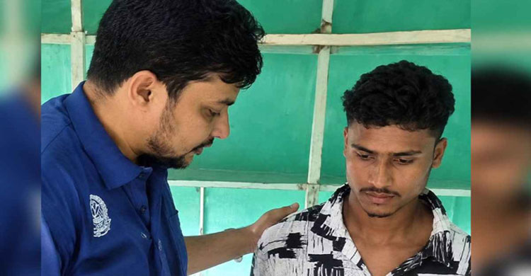 আইফোনের লোভে বন্ধুকে গলা কেটে হত্যার অভিযোগ