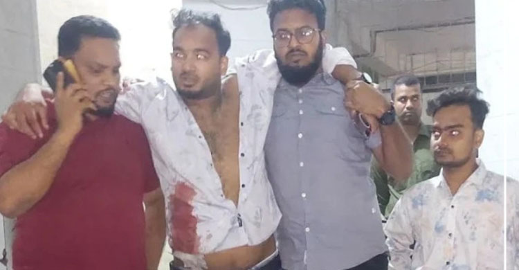 বিকাশ কর্মকর্তাকে গুলি করে ৩ কোটি টাকা ছিনতাই