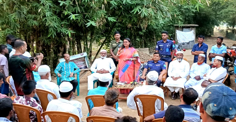 জৈন্তাপুরে রাংপানি নদীর পাড় কেটে বালু উত্তোলন বন্ধে জনসচেতনতামূলক সভা